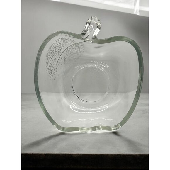 Vintage KIG Indonesia Clear Glass Apple Shaped Replacement With Etched Leaf Desi - Picture 1 of 3